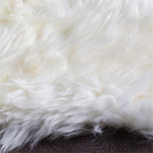 Picture of Manaia New Zealand Sheepskin in White by Rug Culture Picture of Manaia New Zealand Sheepskin in White by Rug Culture