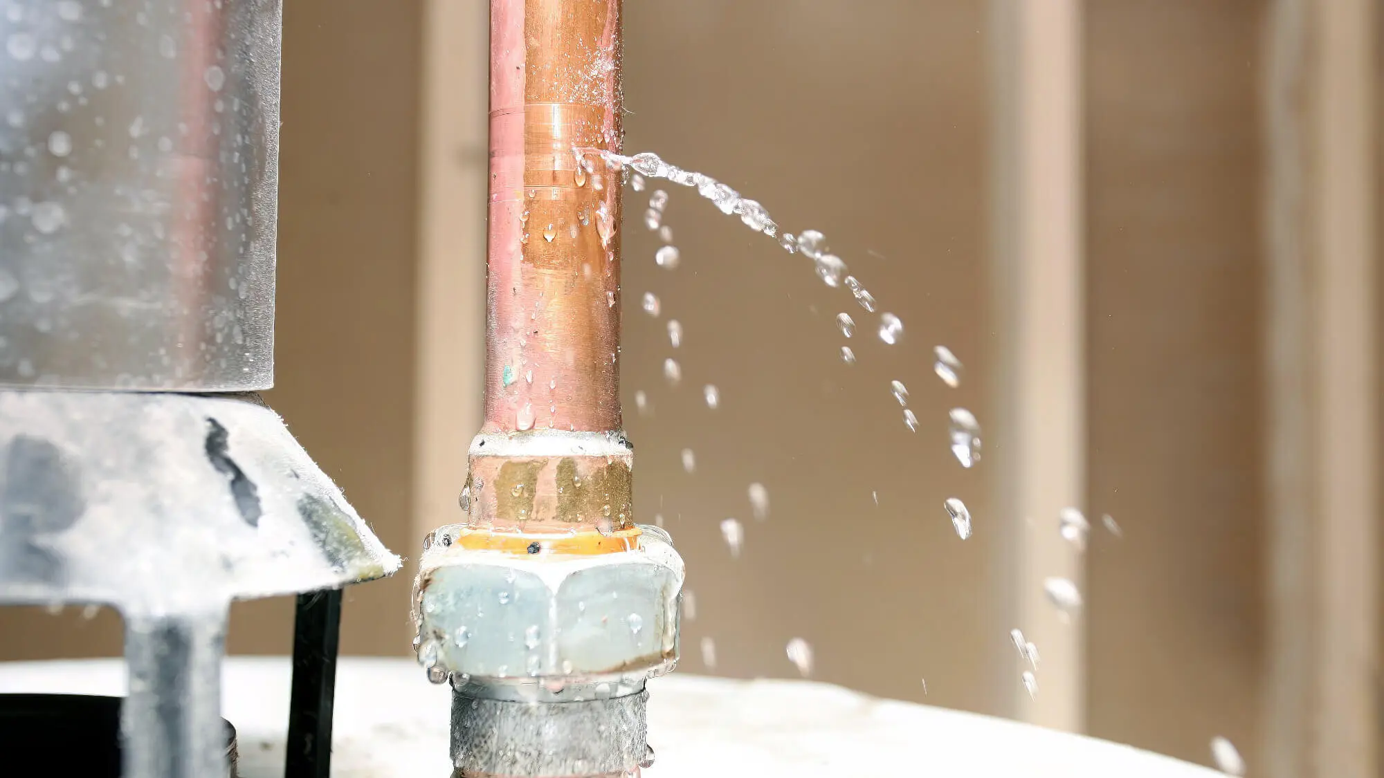 Copper Pipe Split Leaking Water Copper Pipe Split Leaking Water