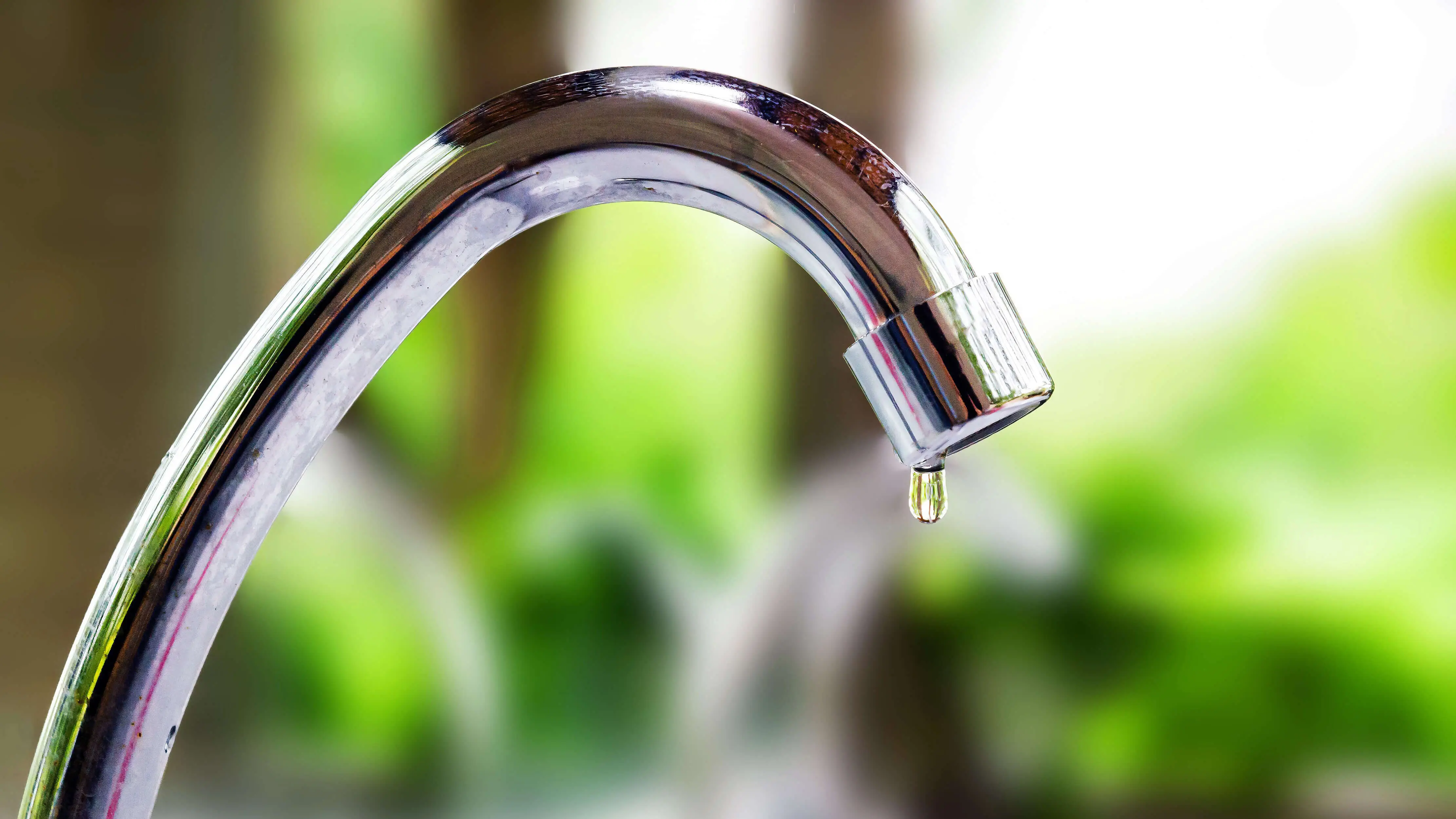 How To Fix A Leaking Tap — Ultimate Guide ‐ Big Blue Plumbing