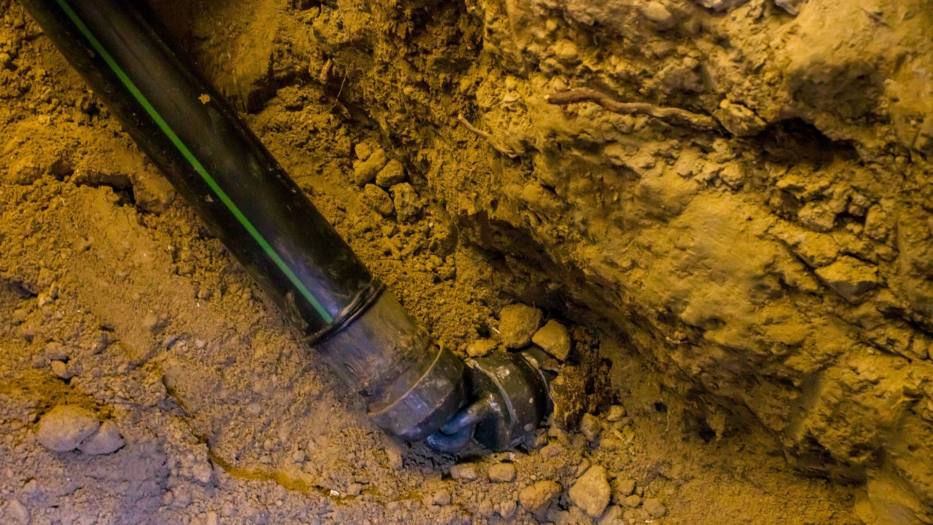 Plumbing Damaged Pipe Commercial Plumbing Damaged Pipe Commercial