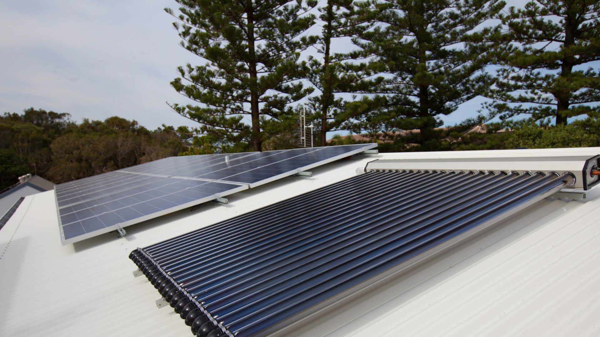 Solar Hot Water On Roof Solar Hot Water Roof