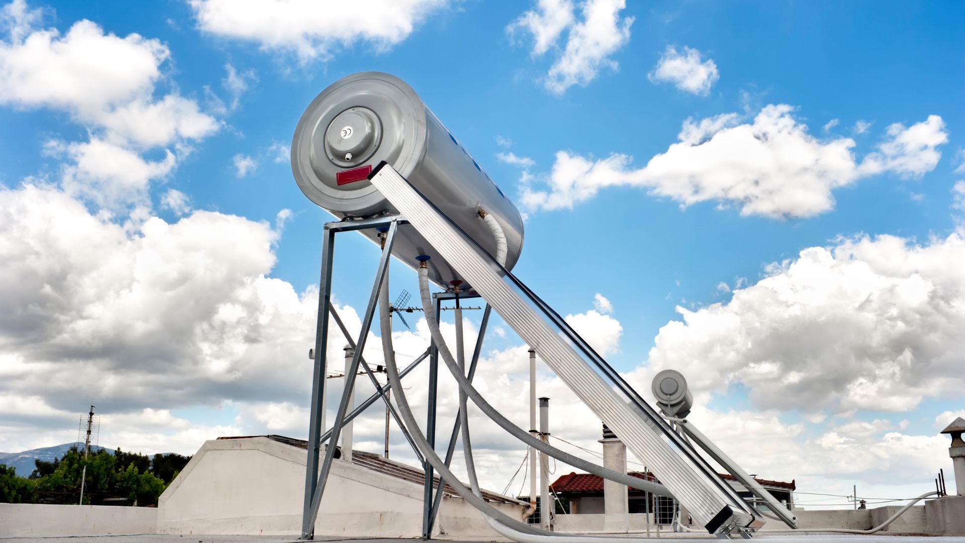 Isntallation Of New Solar Hot Water System Isntallation Solar Hot Water System