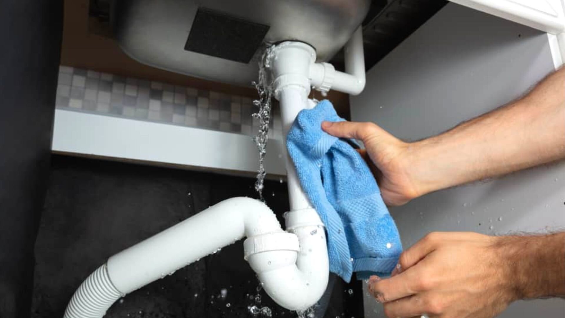 How To Tell If You Have Leaky Pipes