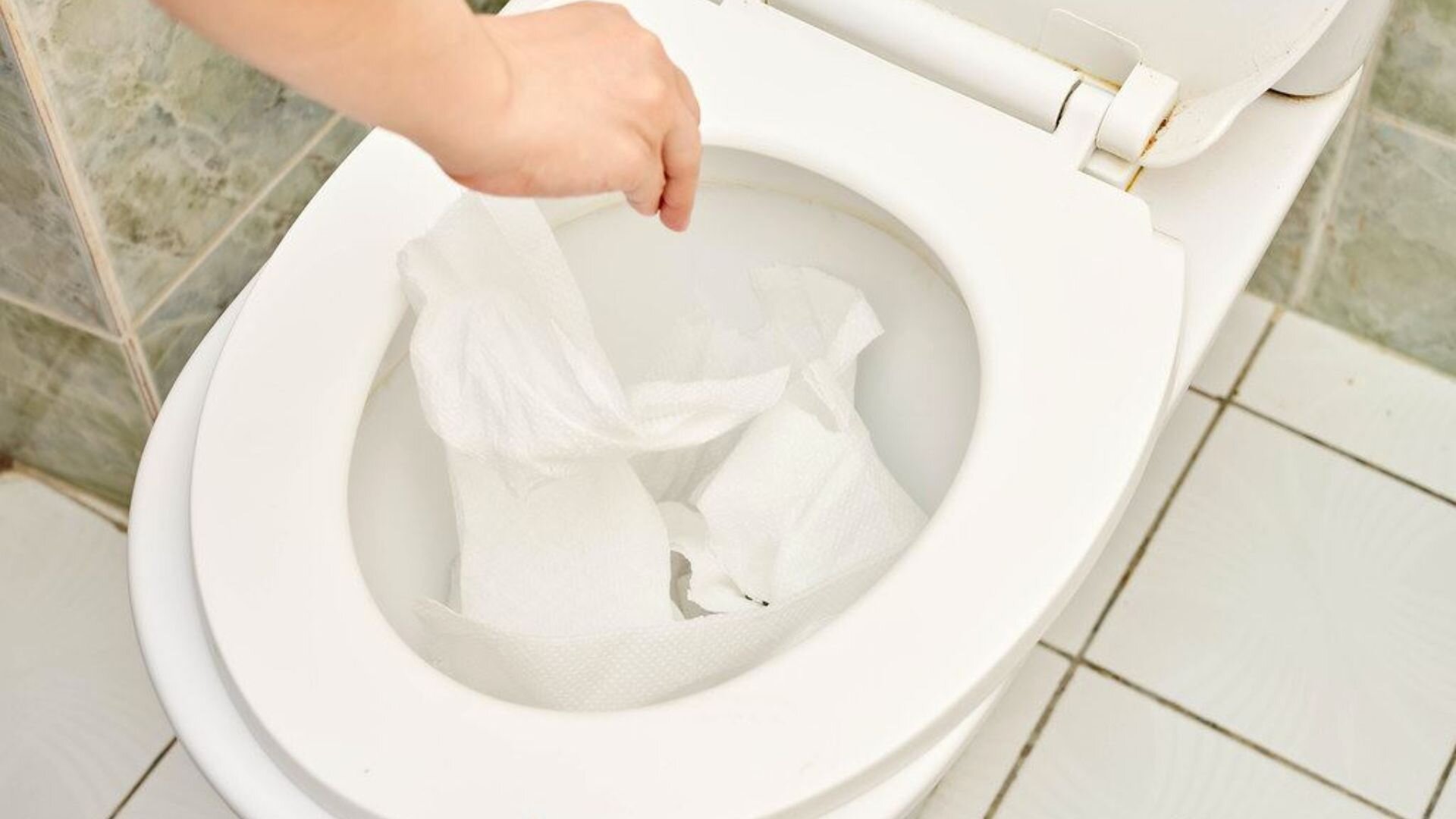 What To Do When A Toilet Is Clogged