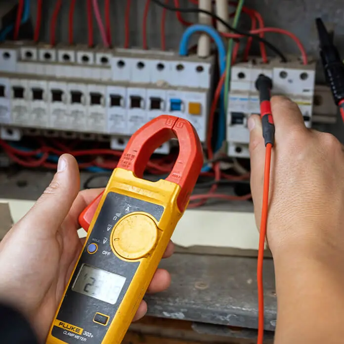Daniel Vas Testing Power Board