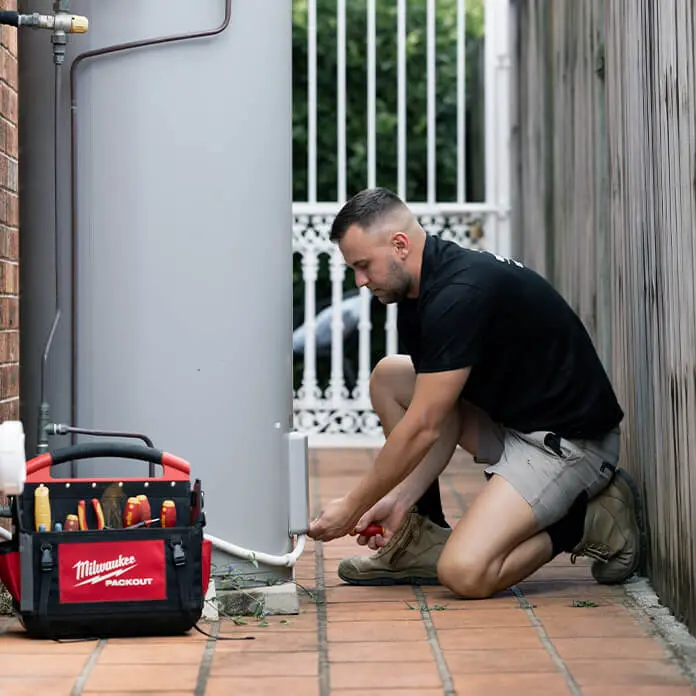 Electrician Hot Water System Servicing