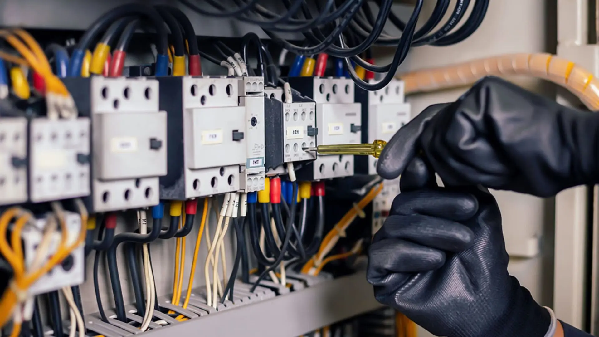 2023 05 Keeping Home Electrically Safe Keeping Home Electrically Safe