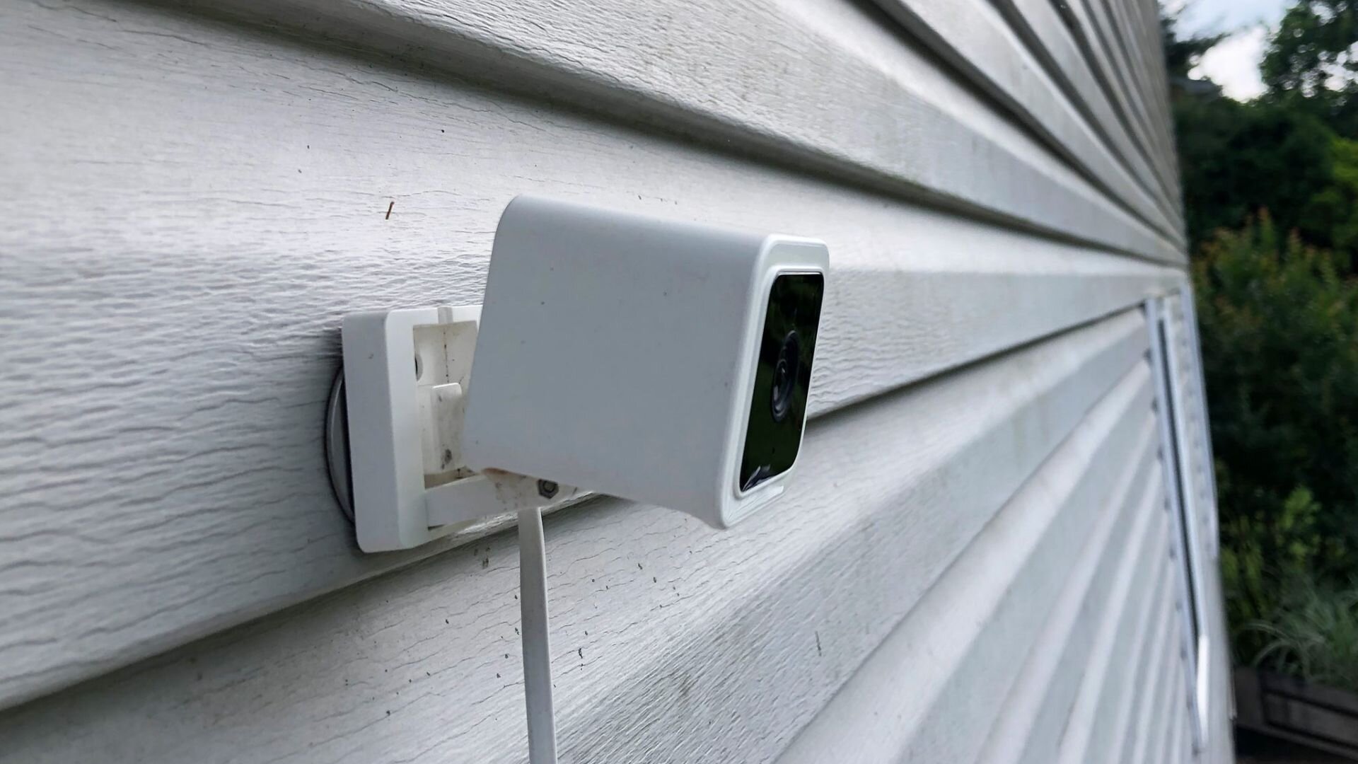 Security Cam Side House