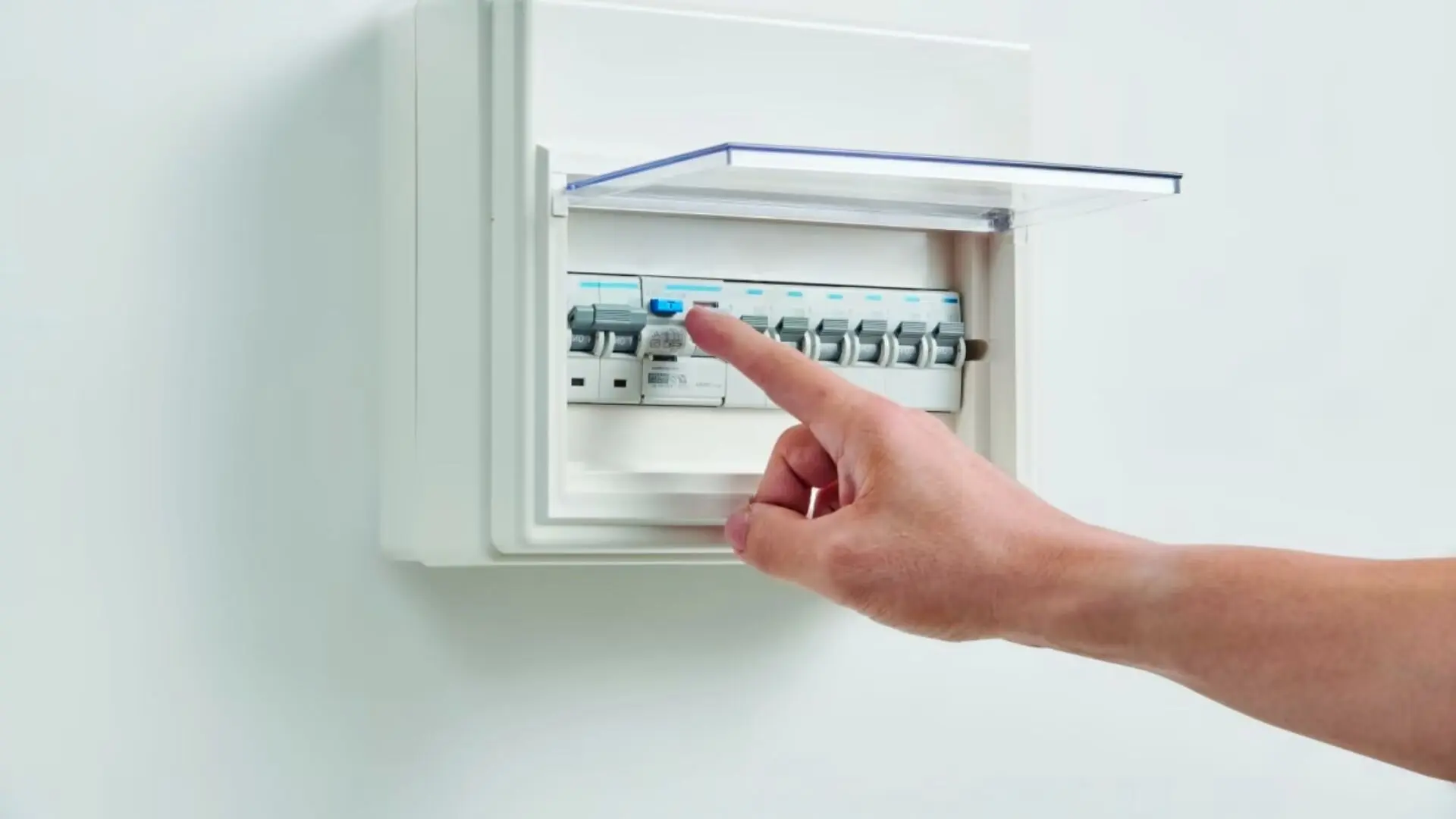 Circuit Breaker Finger