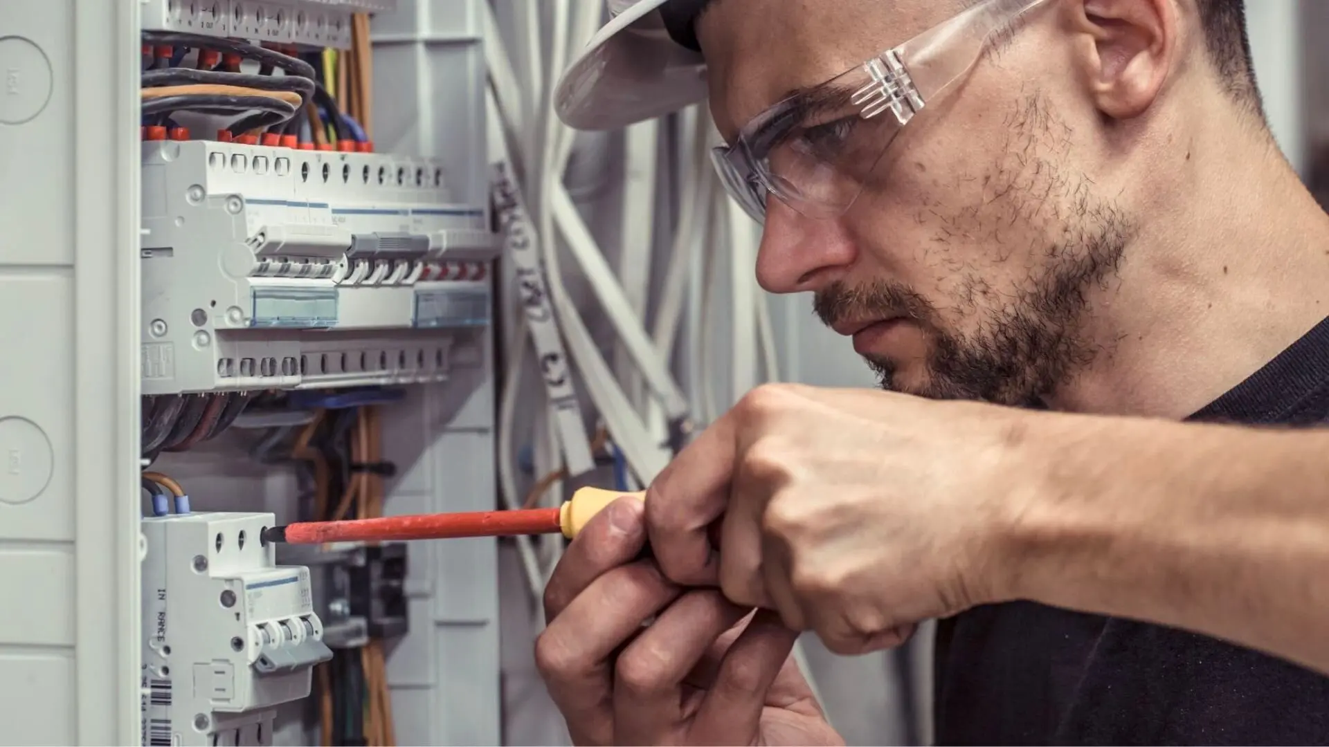 Professional Electrician Goggles Beard