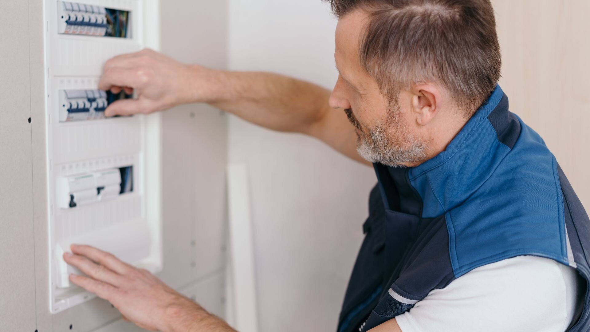 Testing Tripping Circuit Breakers