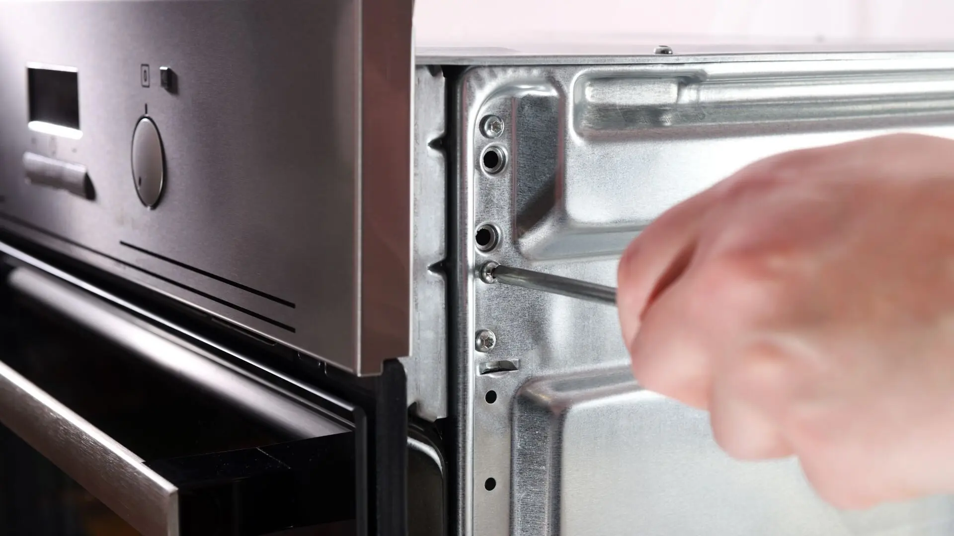 How Long Do Electric Ovens Last? Lifespan & Maintenance Tips ‐ Bright