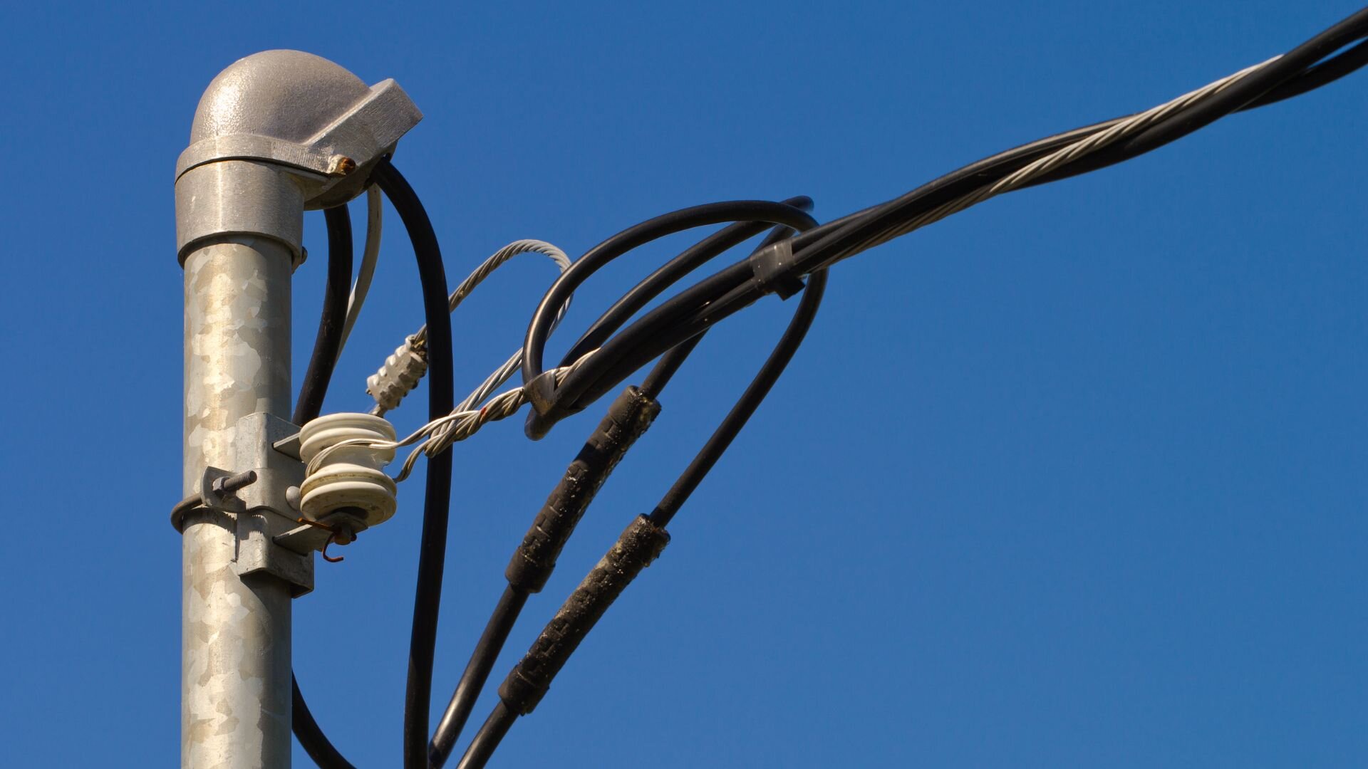 Private Power Pole Fireproof