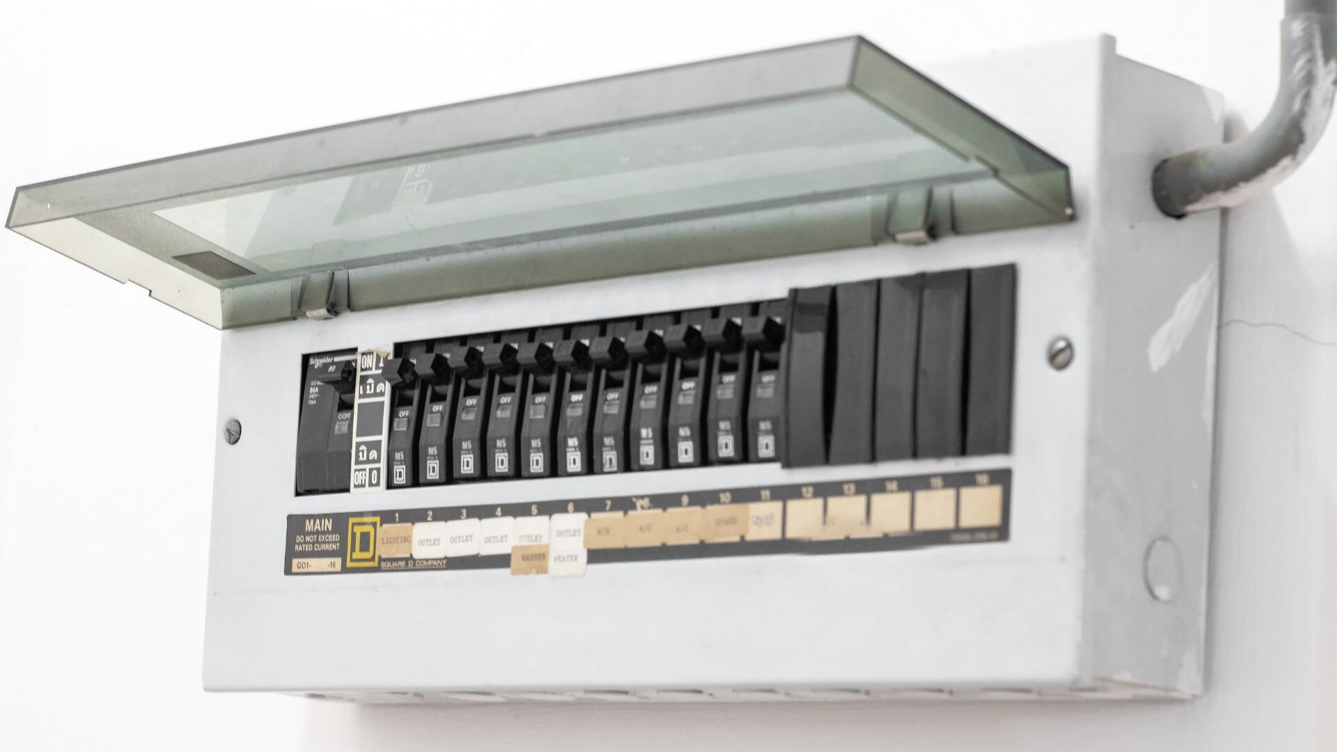 Circuit Breakers Switches