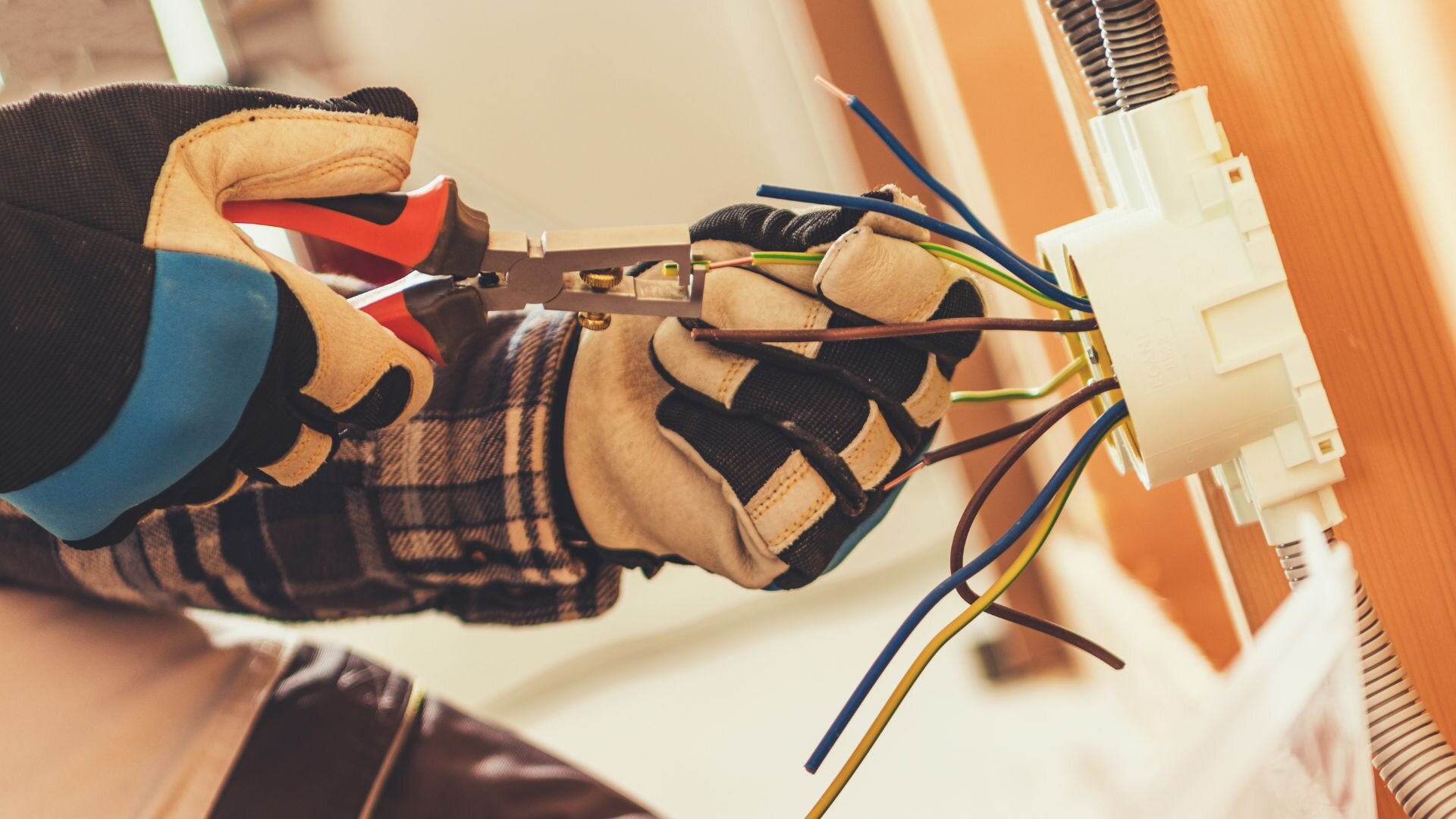 Level Electrician Wiring