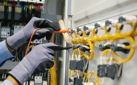 Level 2 Electricians Unlock 3 Phase Power Upgrade