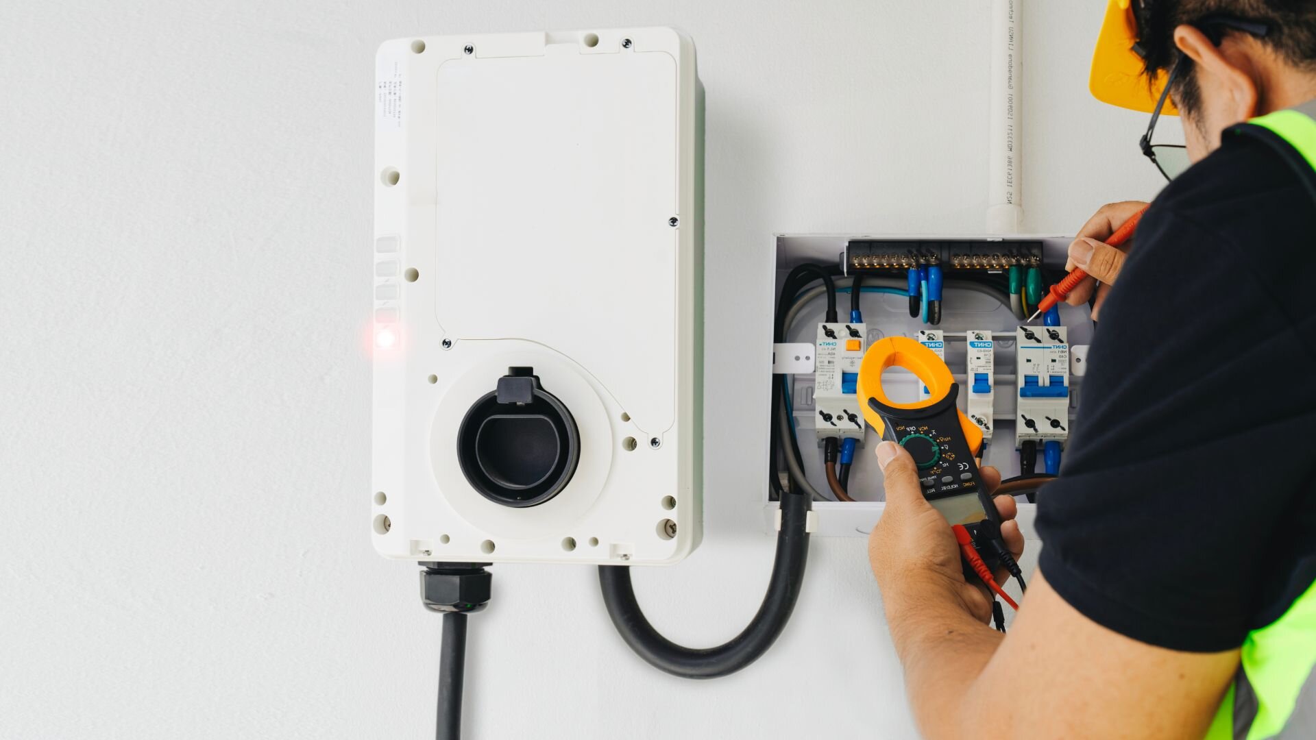 Installing Temporary Power Components