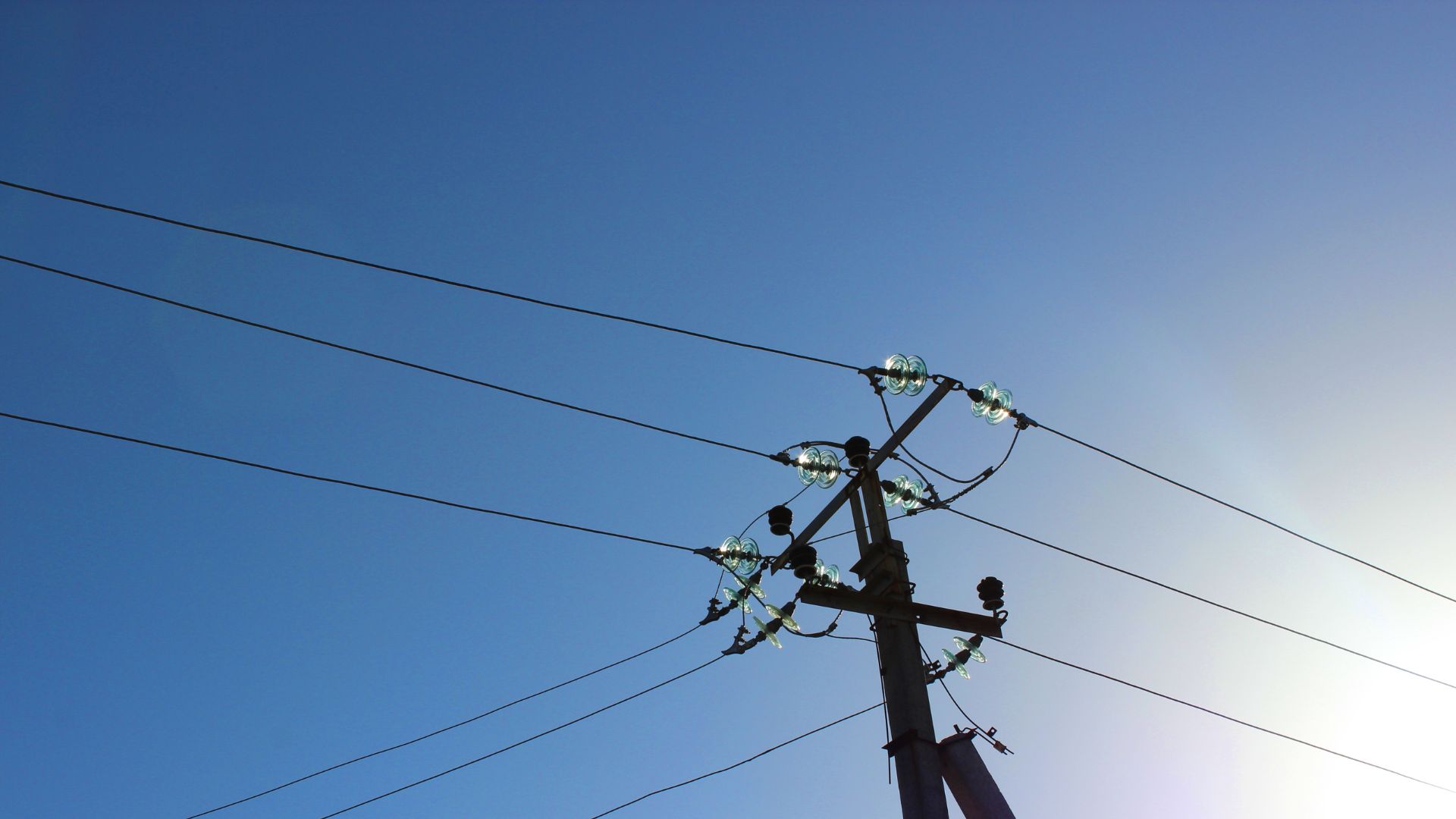 Overhead Powerline Safety Standards