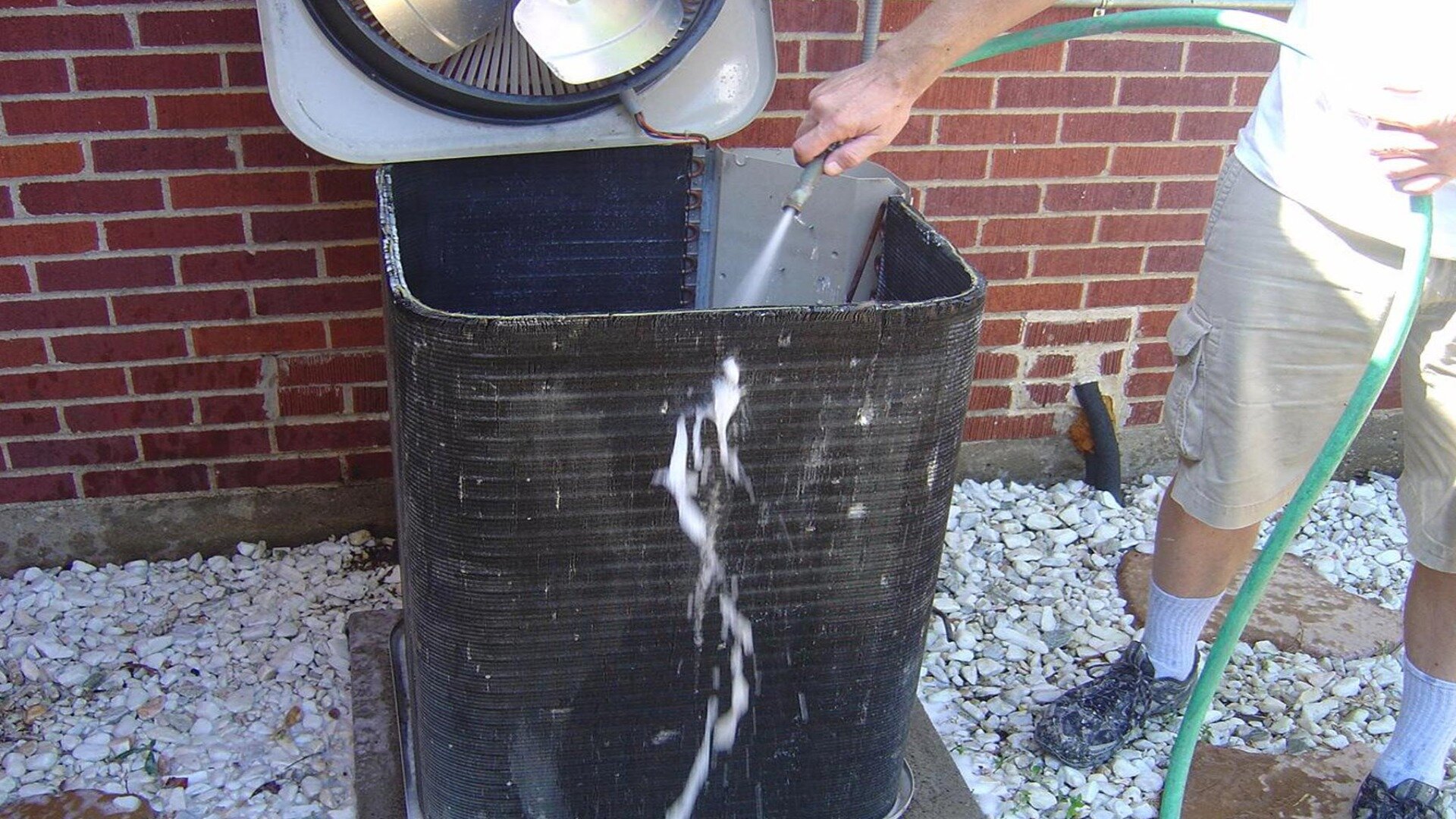 Why Is My AC Coil Dirty & How To Clean It For Maximum Cooling ‐ Enersol ...