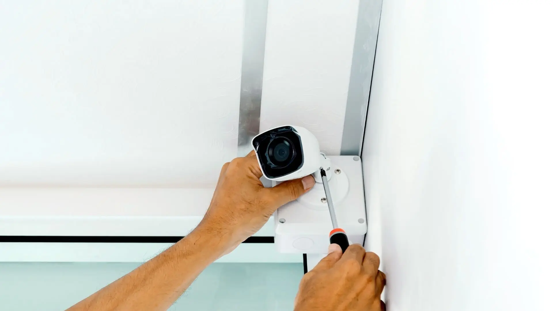 Installing Cctv Camera