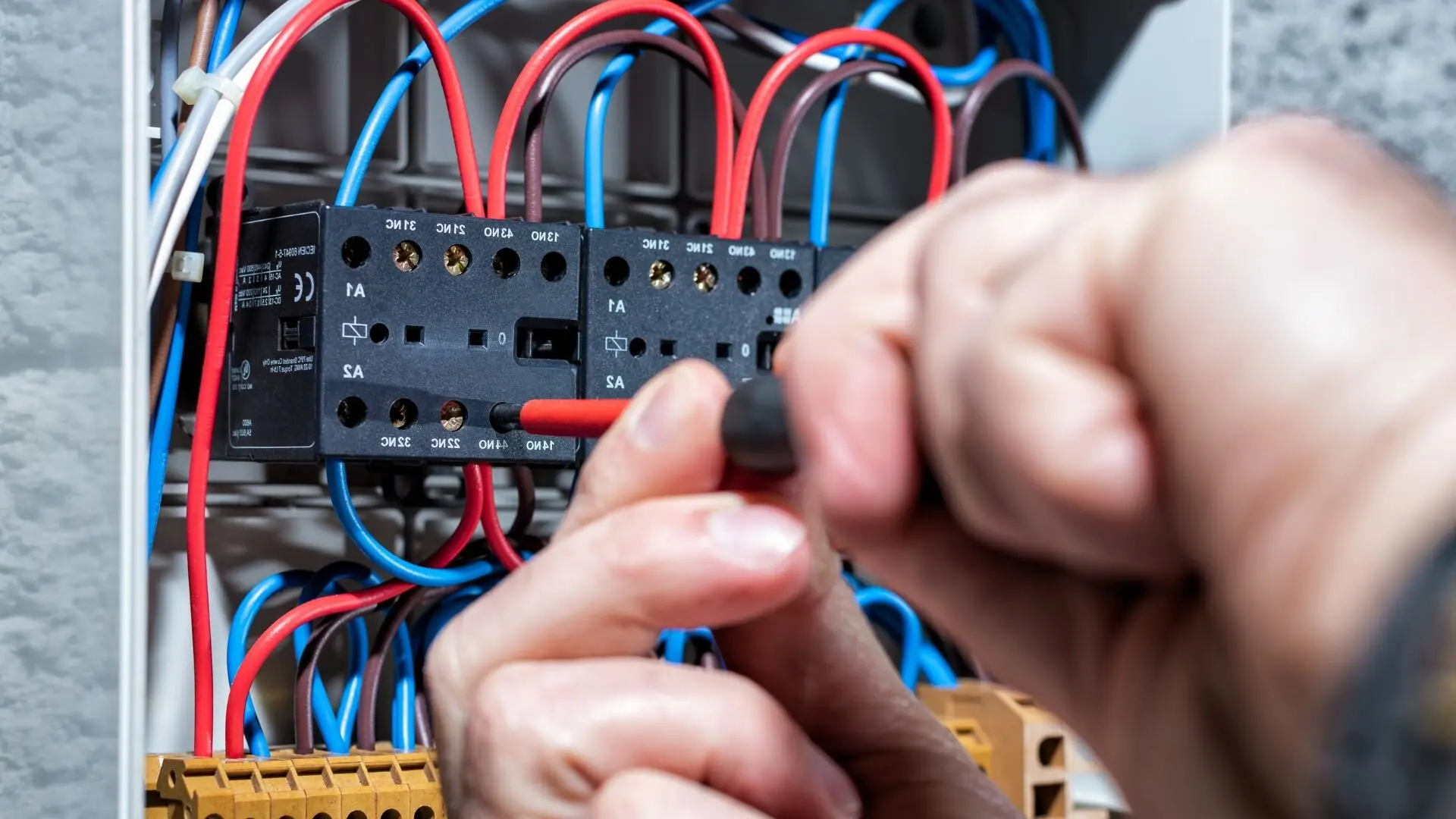 Surge Protectors Explained How They Shield Your Electronics ‐ Enersol