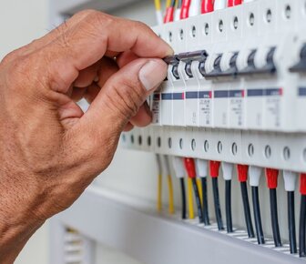 Common Signs of Circuit Breaker Failure Common Signs Circuit Breaker Failure