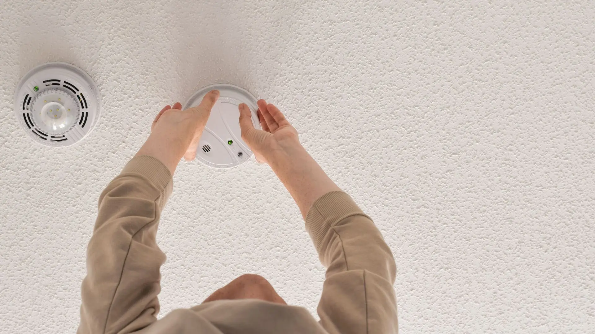 Testing Smoke Alarm Qld