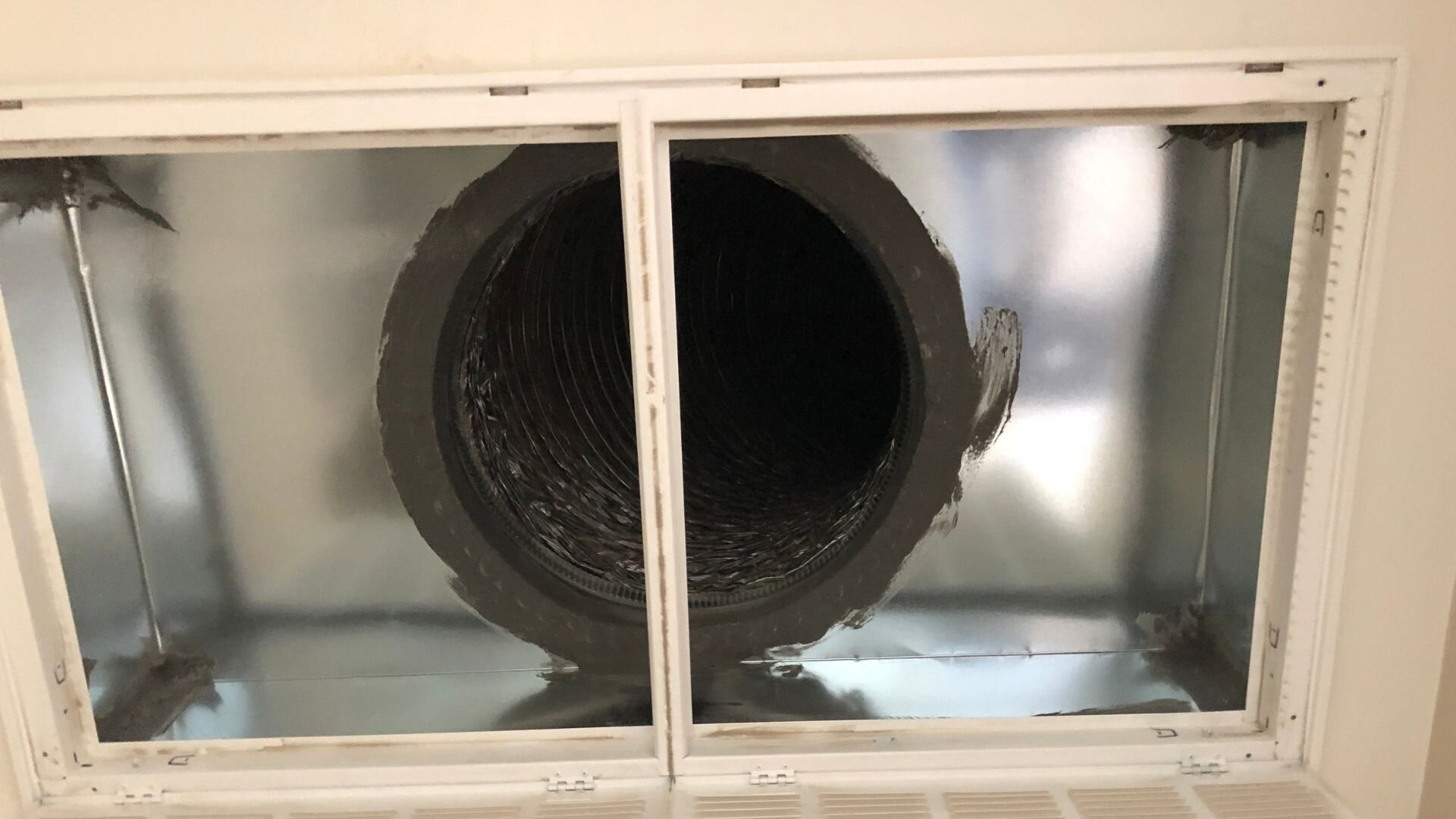 2024 11 Inside Ducted Air Con Ducted Air