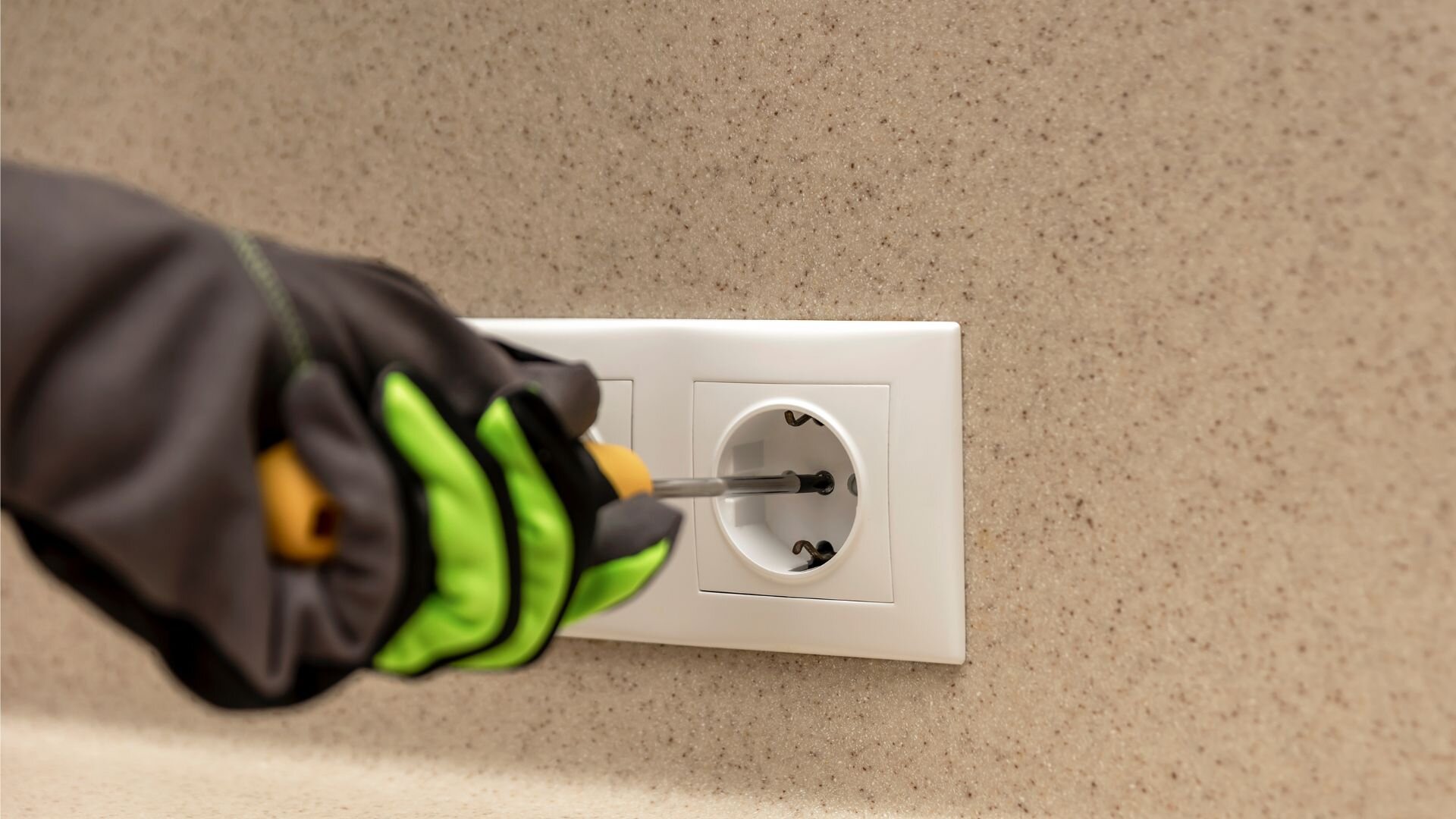 Installing Power Point Commercial Building