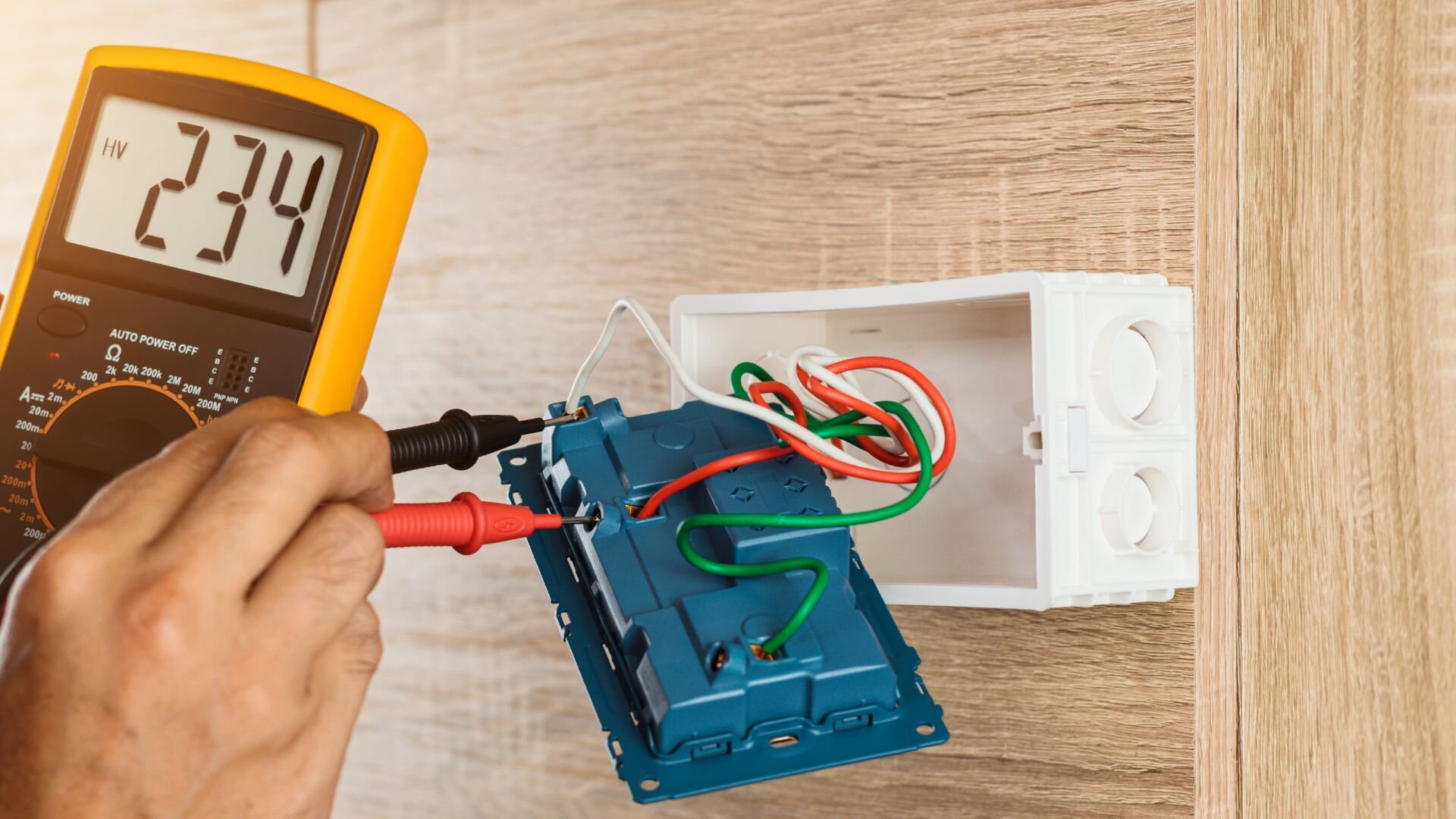 2025 01 Testing Wiring On Outlet Testing Wiring Outlet