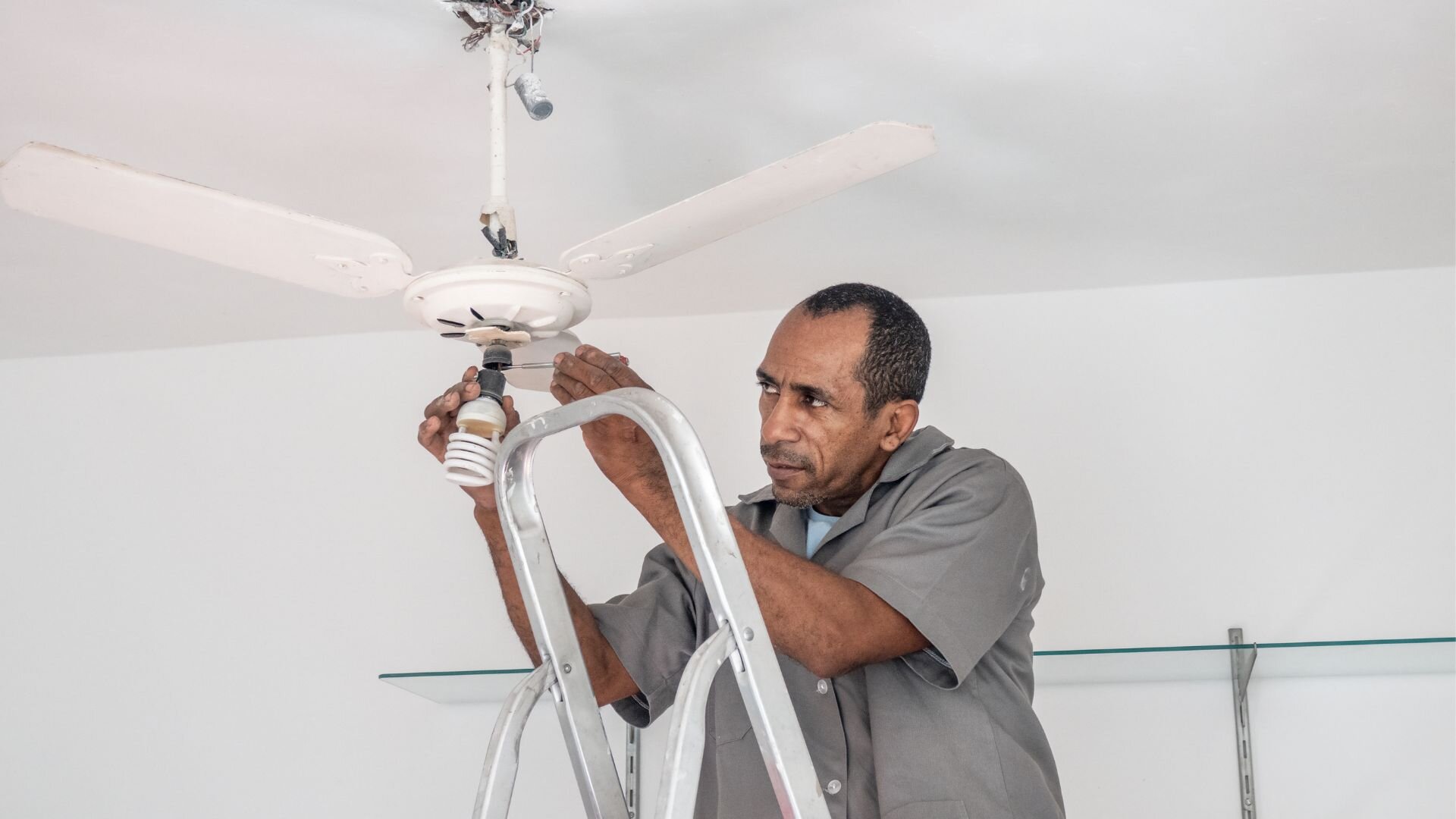 Installing Ceiling Fan Professional