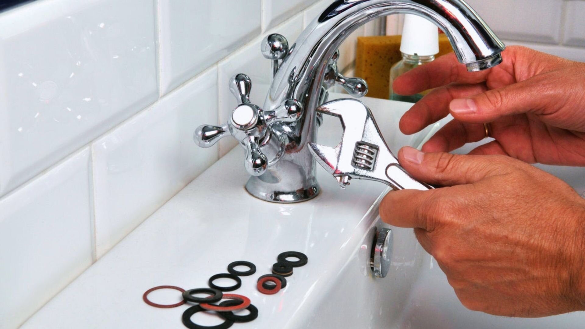 How to Fix a Leaky Faucet