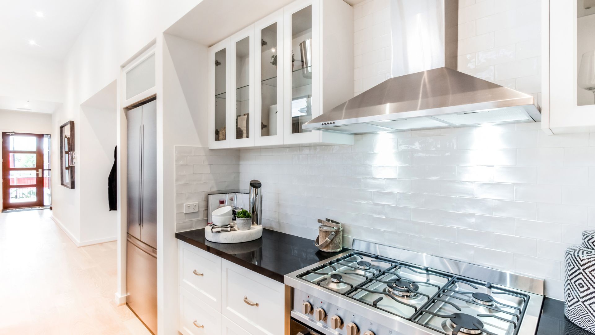 Gas Cooktop Kitchen Ventilation
