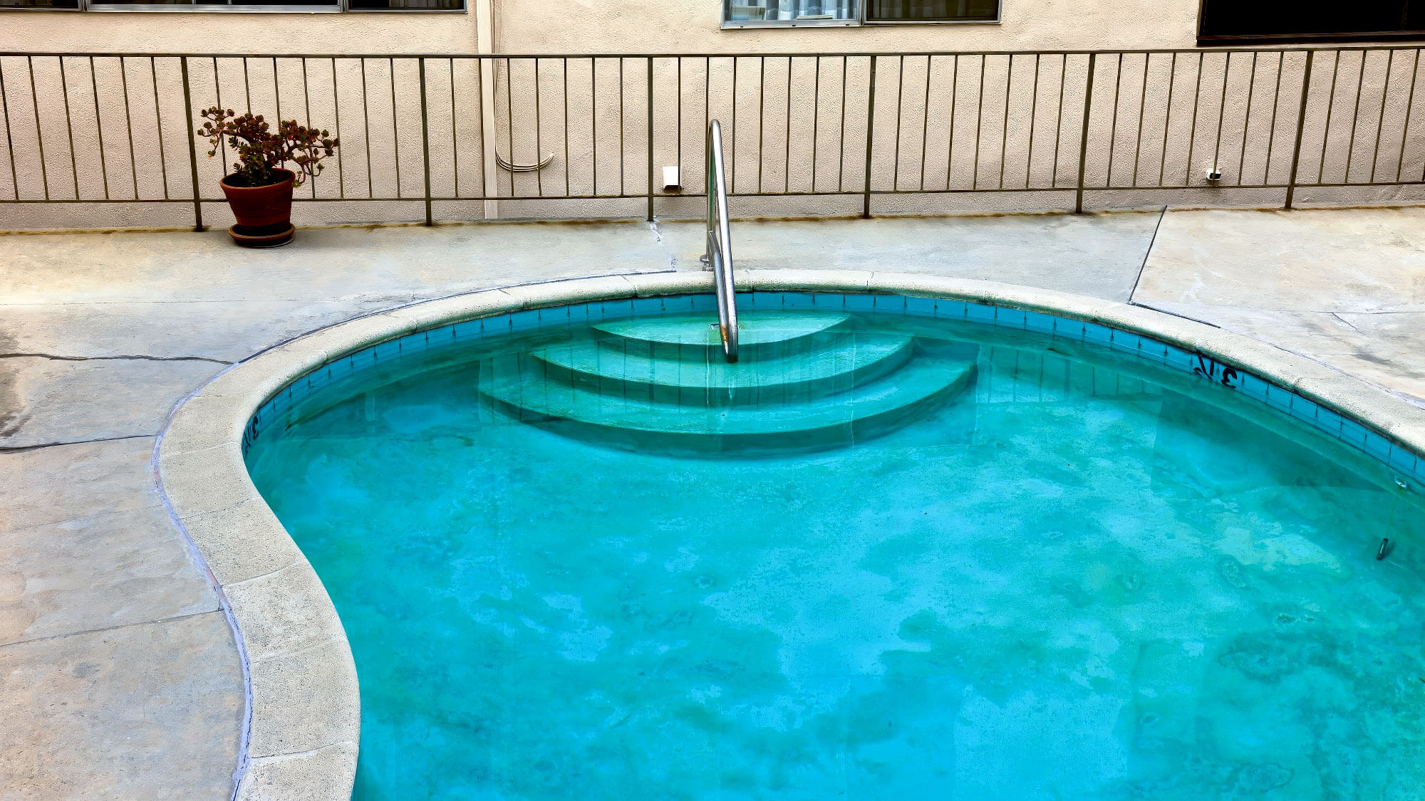 2024 12 Concrete Pool With Stairs Concrete Pool Stairs