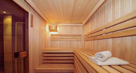 Why Sunshine Coast Homeowners Trust Flamingo Pools to Install Custom Saunas Sunshine Coast Homeowners Trust Flamingo Pools Install Custom Saunas