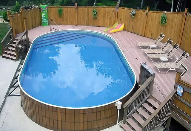 Above ground outlet pool privacy