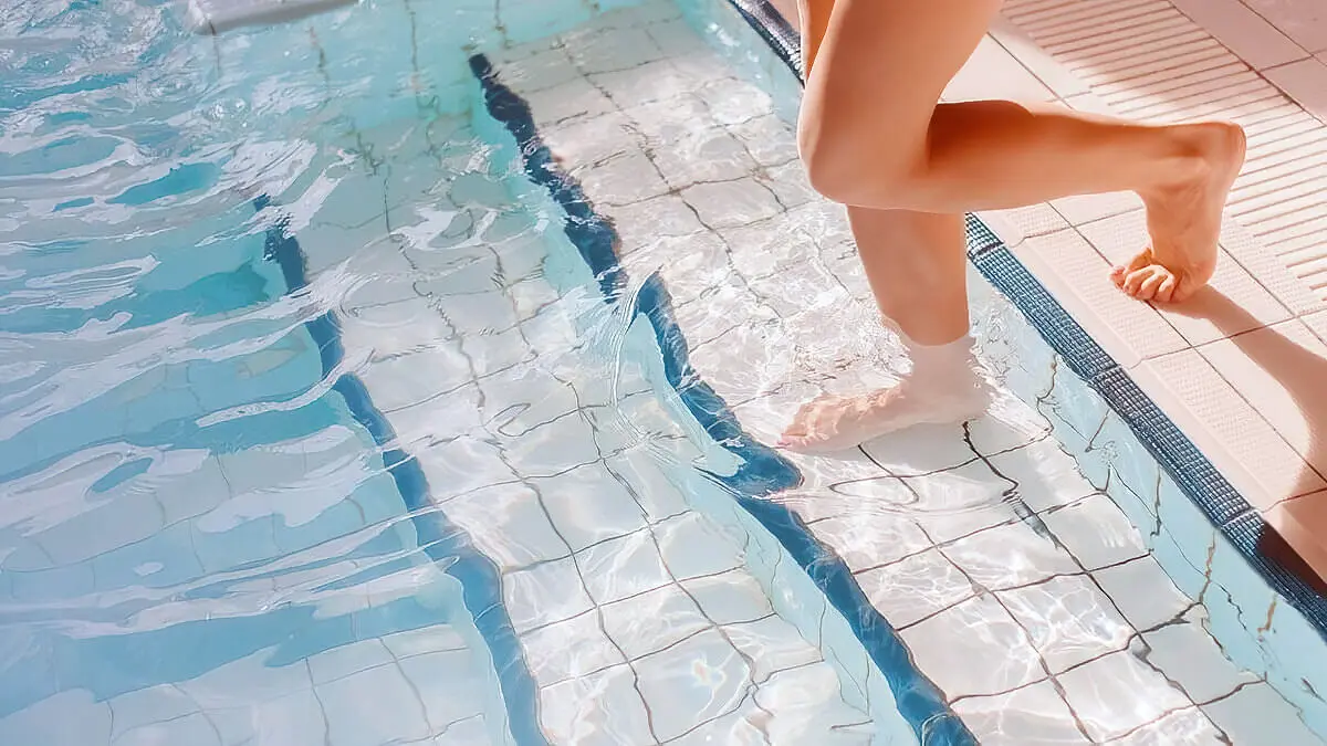 Self Cleaning Pools — What You need to know ‐ The Pool Co