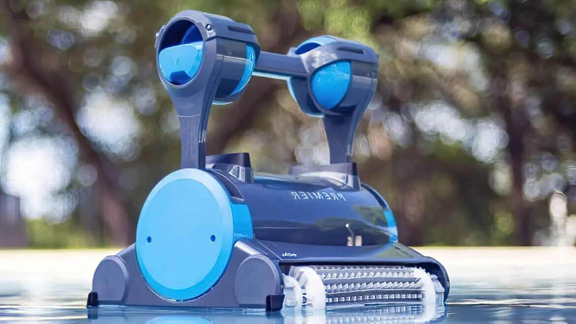 6 Ways Robotic Pool Cleaners Save Money