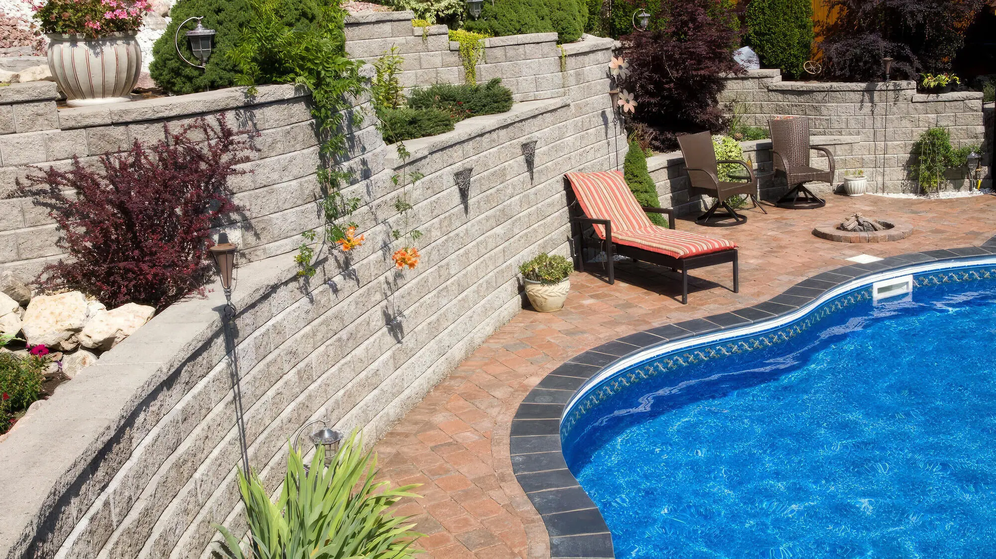 4 Pool Retaining Wall Ideas For 2024 ‐ The Pool Co