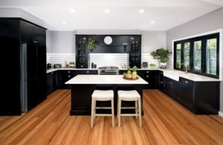 Endeavour Draw 414 Photo