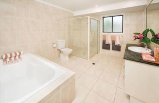 Endeavour Draw 420 Photo