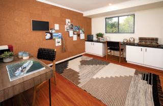 Endeavour Draw 420 Photo