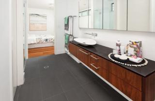 Endeavour Draw 424 Photo