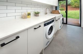 Endeavour Draw 427 Photo