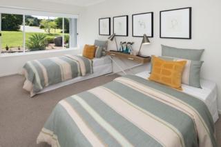 Endeavour Draw 439 Photo