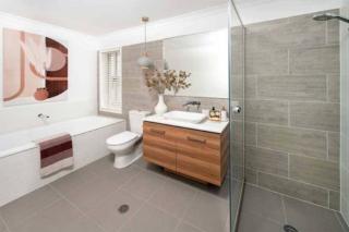 Endeavour Draw 440 Photo