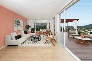 Endeavour Draw 440 Photo