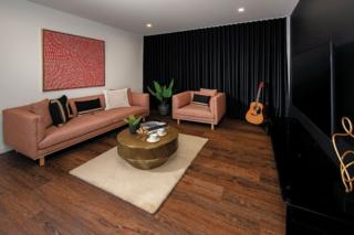 Endeavour Draw 443 Photo