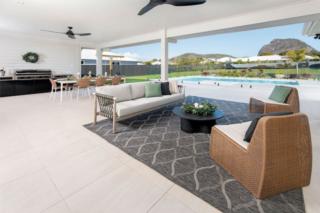 Endeavour Draw 452 Photo