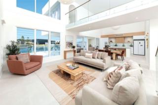 Endeavour Draw 453 Photo